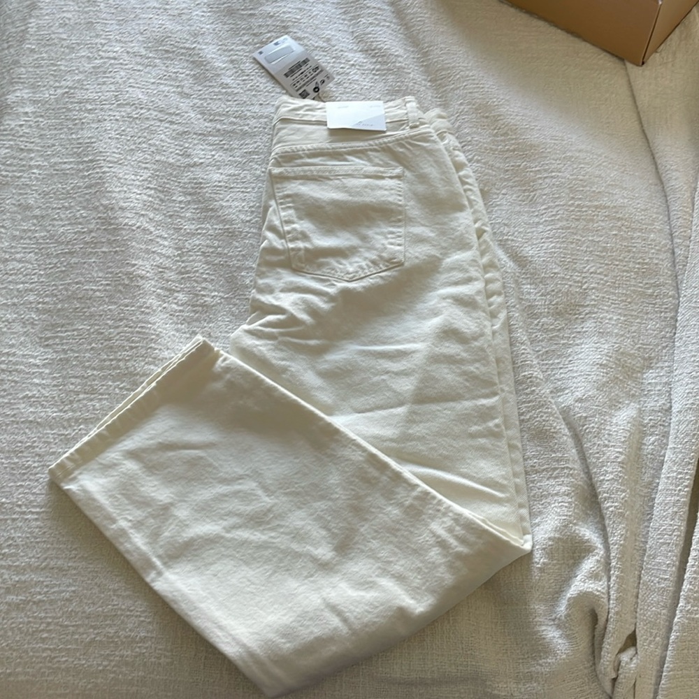 New! Zara white jeans straight leg